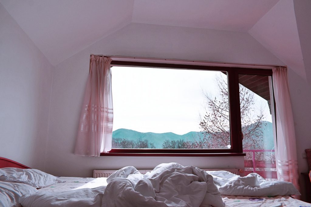 bedroom_window_open
